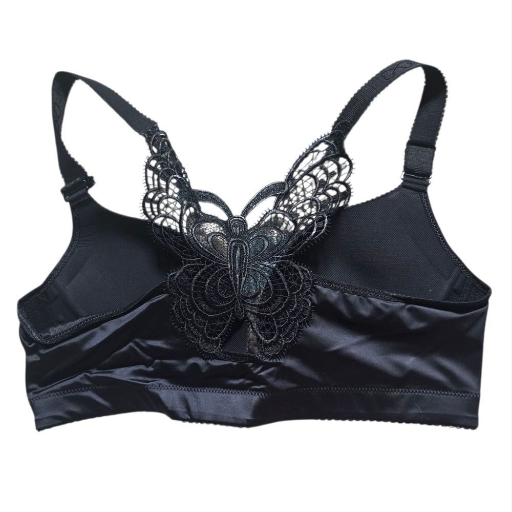 Chic Black Satin Women's Bra with Lace Detail